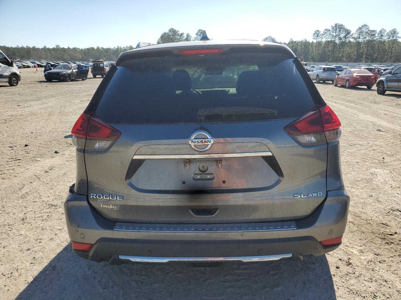 Nissan Rogue S Image 4