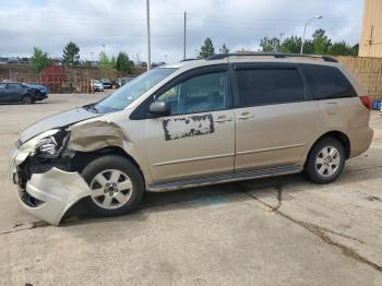  Salvage Toyota Sienna