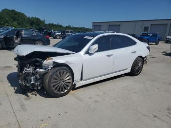  Salvage Hyundai Equus