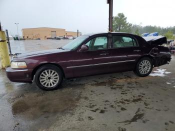 Salvage Lincoln Towncar