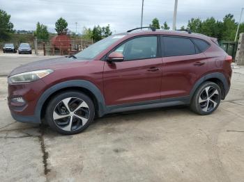  Salvage Hyundai TUCSON