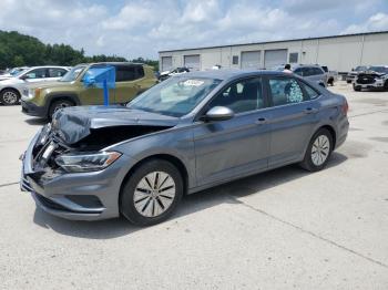  Salvage Volkswagen Jetta