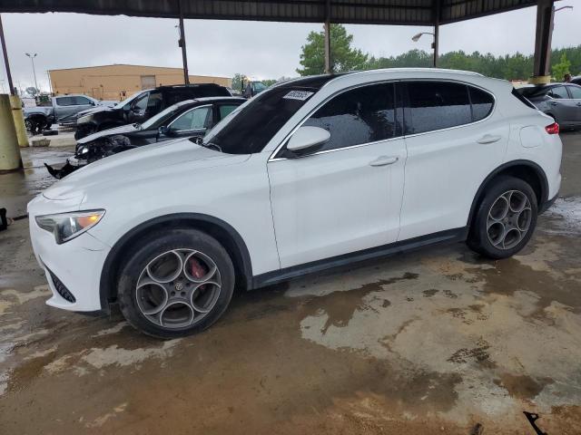  Salvage Alfa Romeo Stelvio