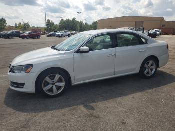  Salvage Volkswagen Passat