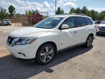  Salvage Nissan Pathfinder