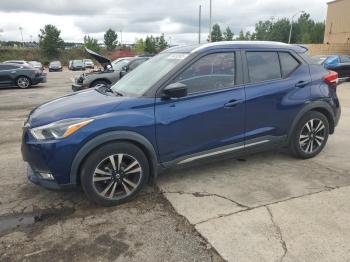  Salvage Nissan Kicks