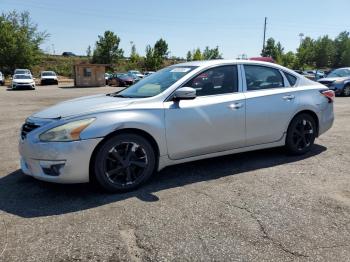  Salvage Nissan Altima