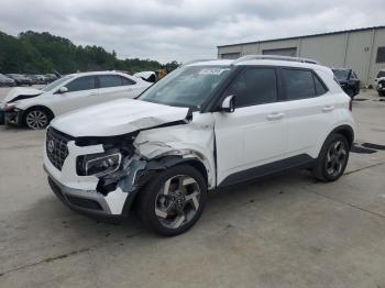  Salvage Hyundai VENUE