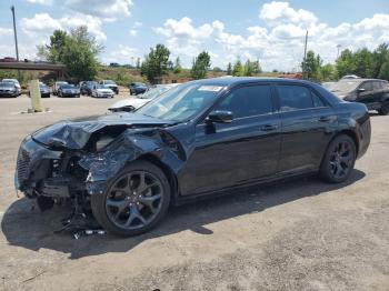  Salvage Chrysler 300