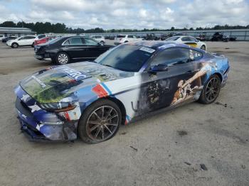  Salvage Ford Mustang