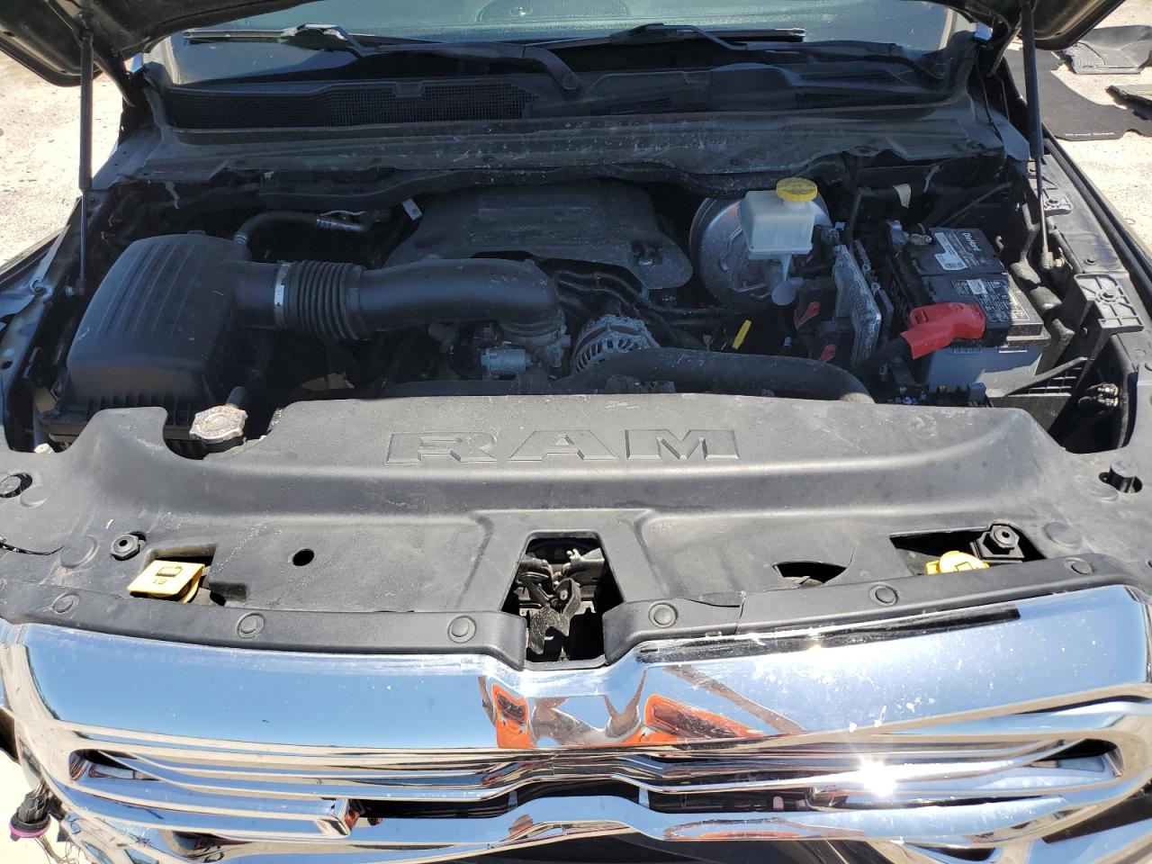 Ram 1500 Laramie Image 10