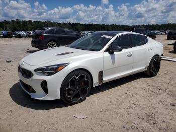  Salvage Kia Stinger