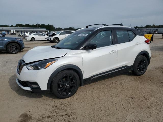  Salvage Nissan Kicks
