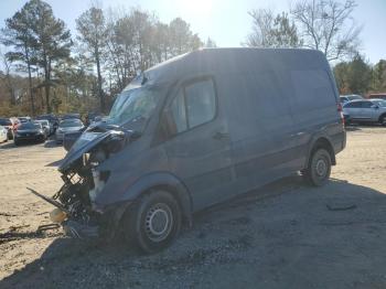  Salvage Mercedes-Benz Sprinter