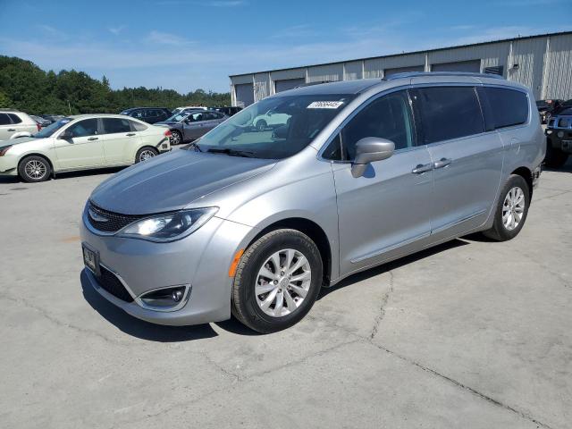  Salvage Chrysler Pacifica