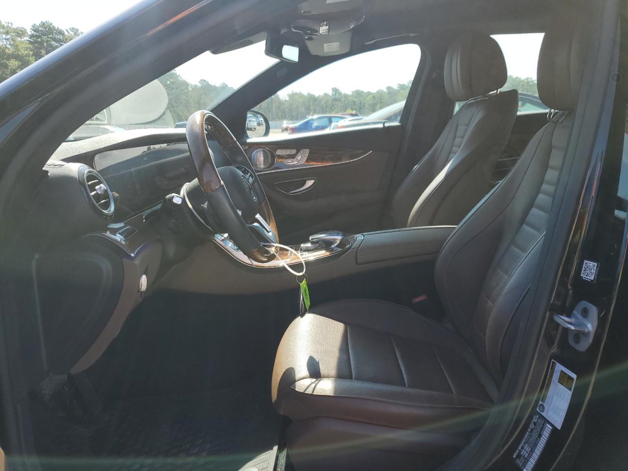 Mercedes-Benz E-Class 350 4matic Image 2