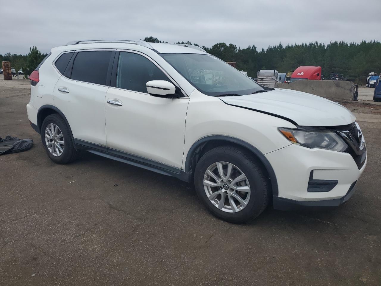 Nissan Rogue S Image 4