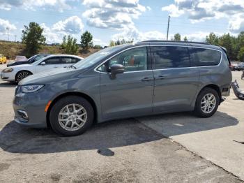  Salvage Chrysler Pacifica