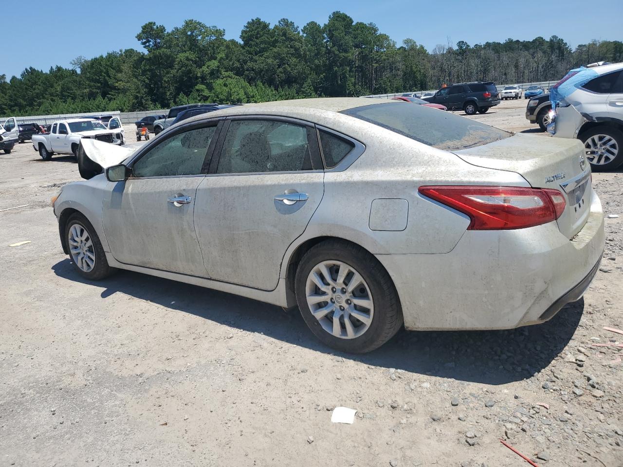 Nissan Altima 2.5 Image 3