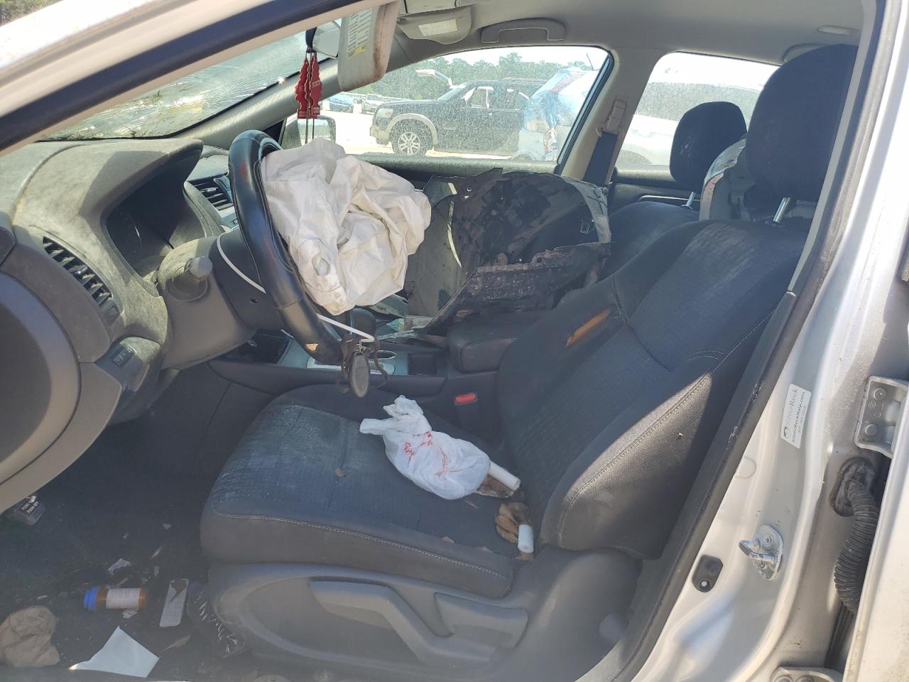 Nissan Altima 2.5 Image 2