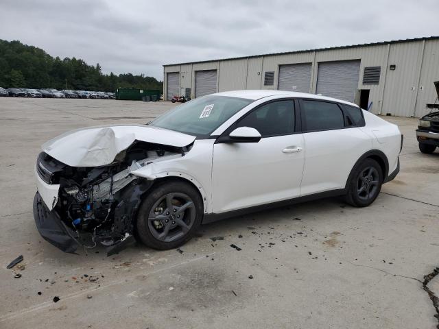  Salvage Kia K4 Lx