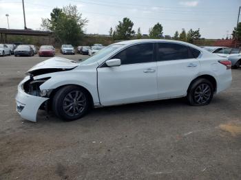  Salvage Nissan Altima