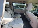 Toyota Sienna Le Image 10
