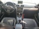 Volkswagen Passat S Image 9