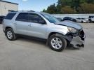 GMC Acadia Sle Image 2