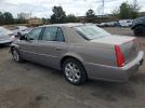 Cadillac DTS Image 3