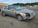 Cadillac DTS Image 8