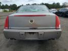 Cadillac DTS Image 5