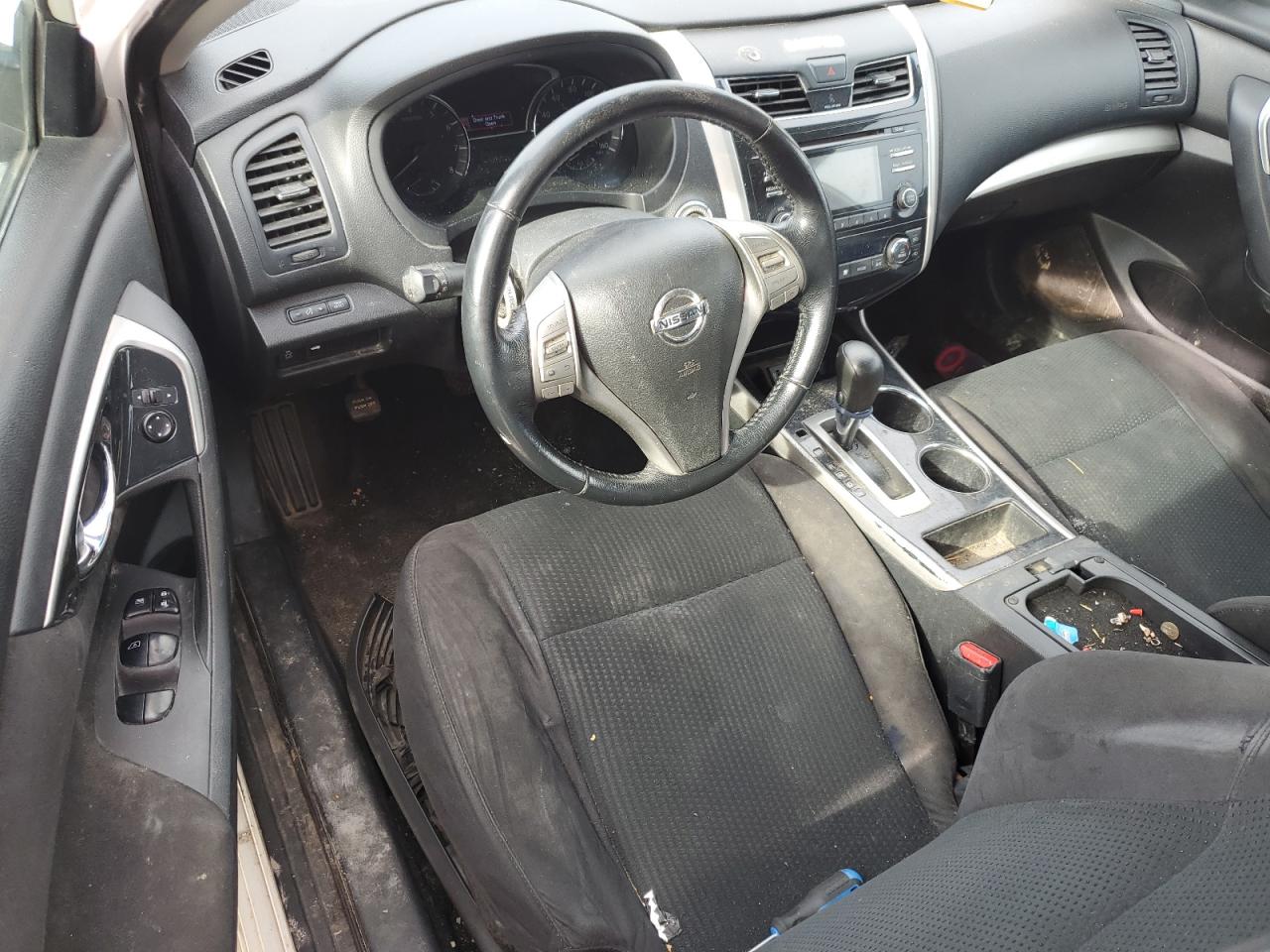 Nissan Altima 2.5 Image 3