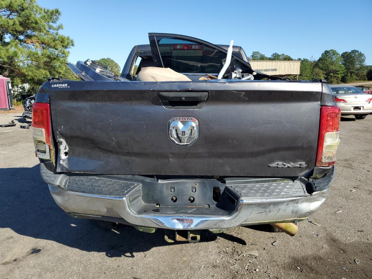 Ram 2500 Tradesman Image 10