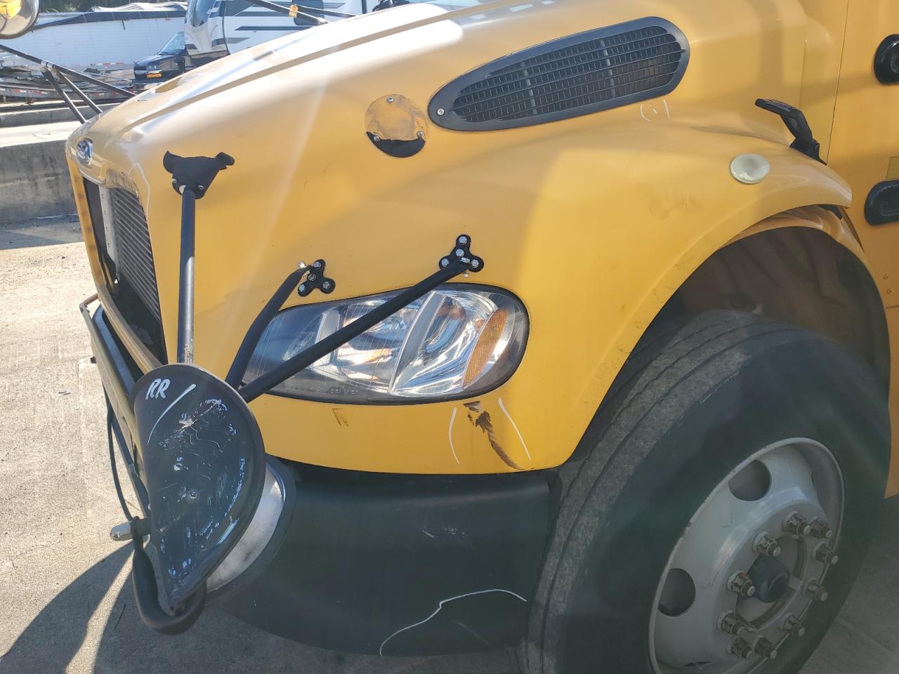 Freightliner Chassis B2 B2b Image 9