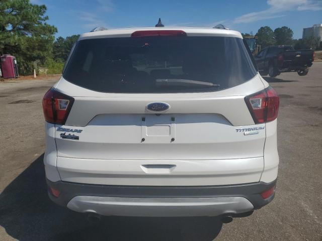 Ford Escape Titanium Image 3
