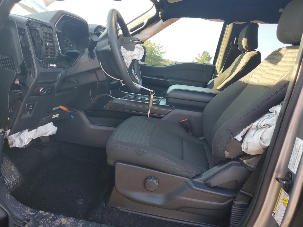 Ford F-150 Supercrew Image 10