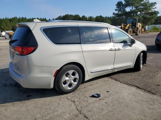 Chrysler Pacifica Hybrid Touring L Image 4