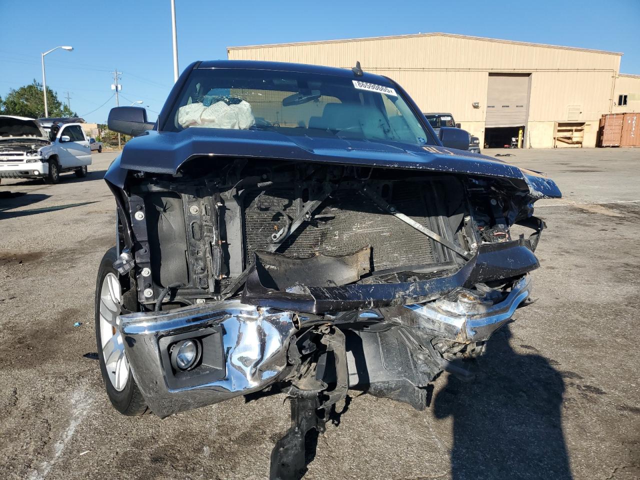 GMC Sierra K1500 Sle Image 3