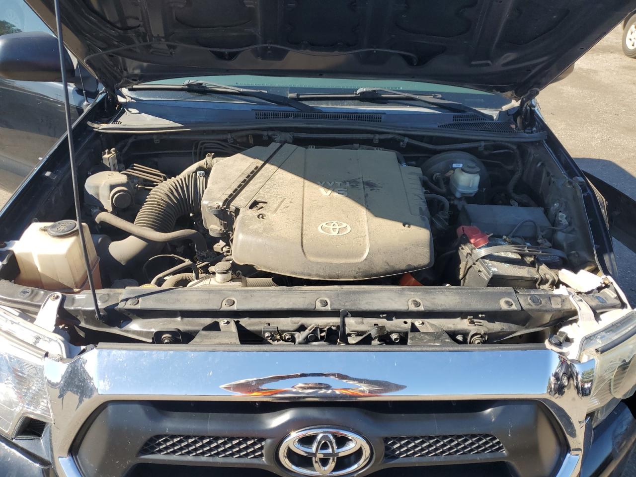 Toyota Tacoma Double Cab Prerunner Image 12