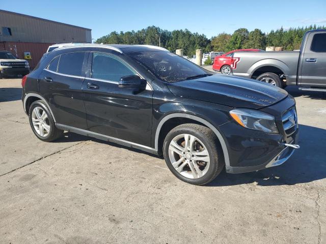 Mercedes-Benz GLA 250 4matic Image 4