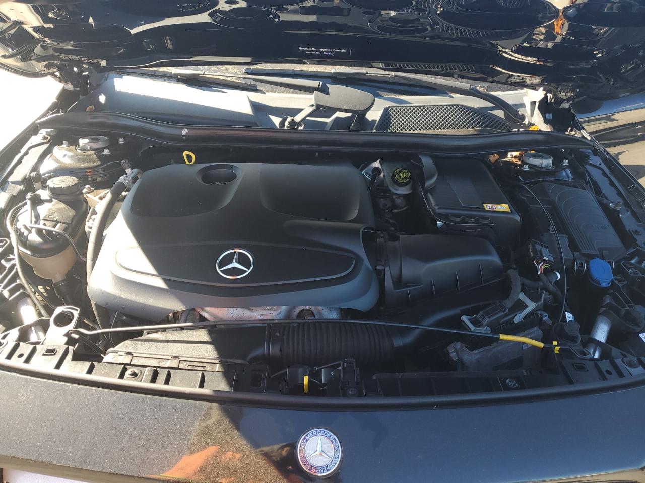 Mercedes-Benz GLA 250 4matic Image 8