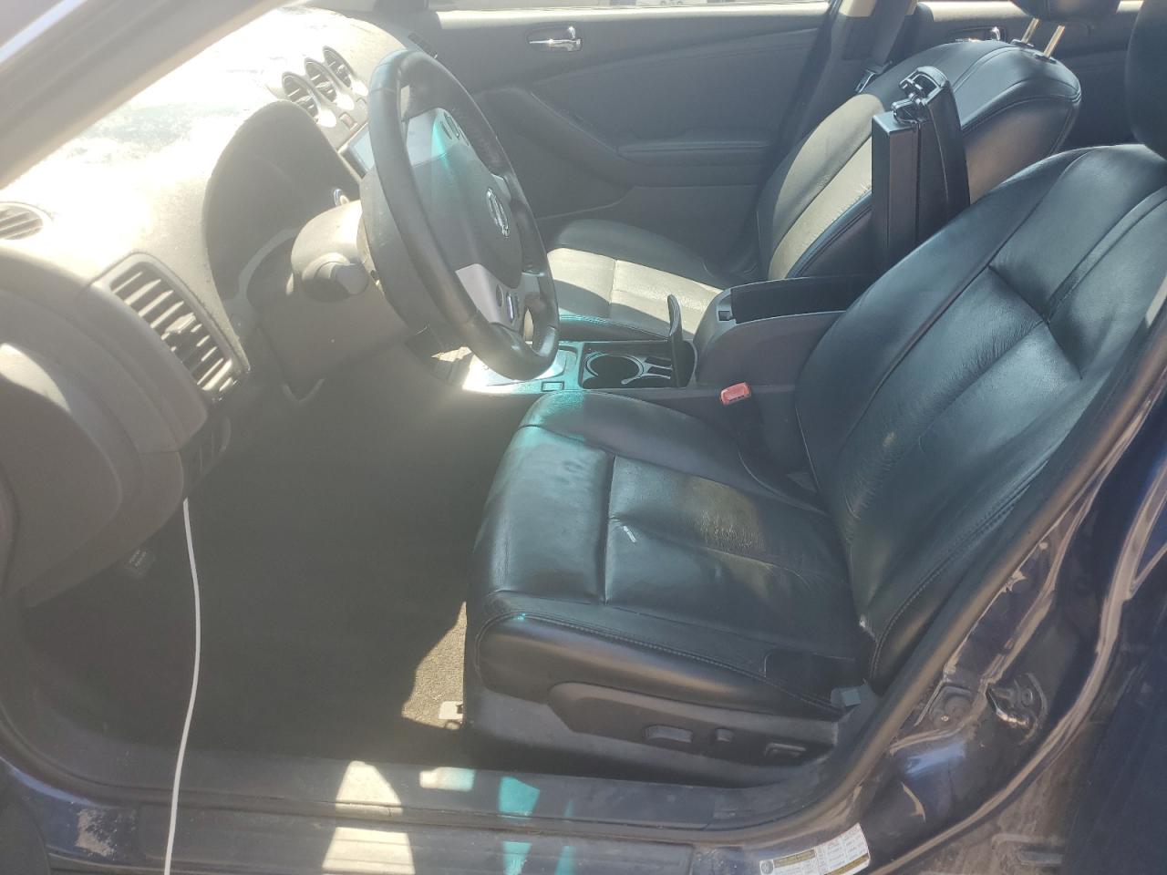 Nissan Altima 2.5 Image 10