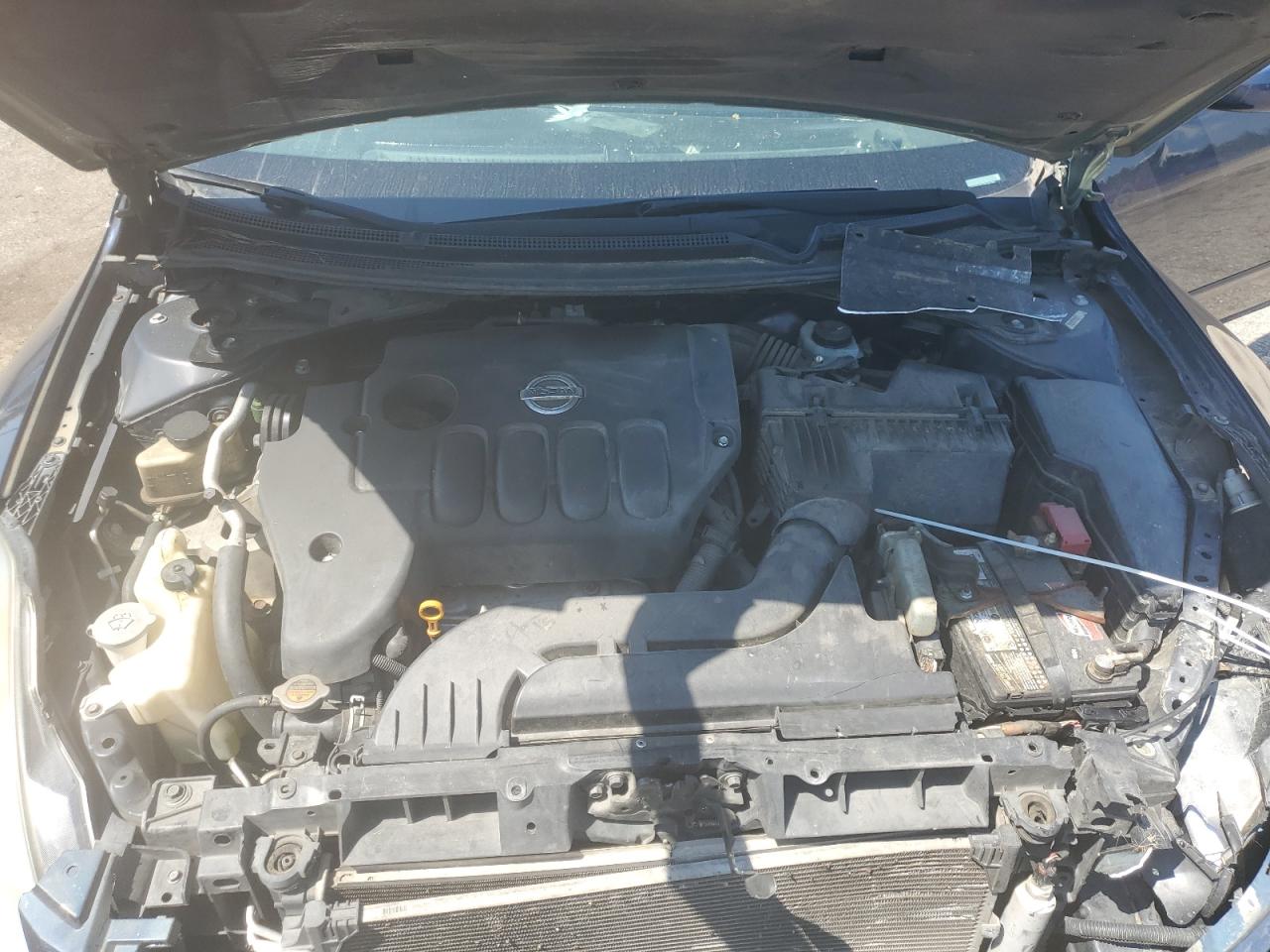 Nissan Altima 2.5 Image 9