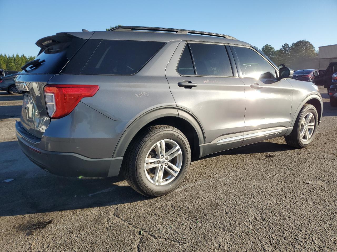 Ford Explorer Xlt Image 3