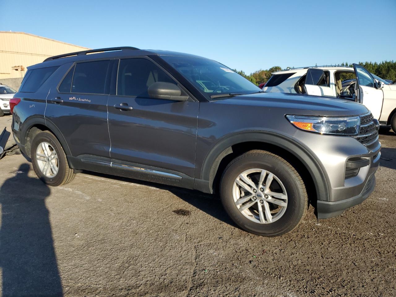 Ford Explorer Xlt Image 5