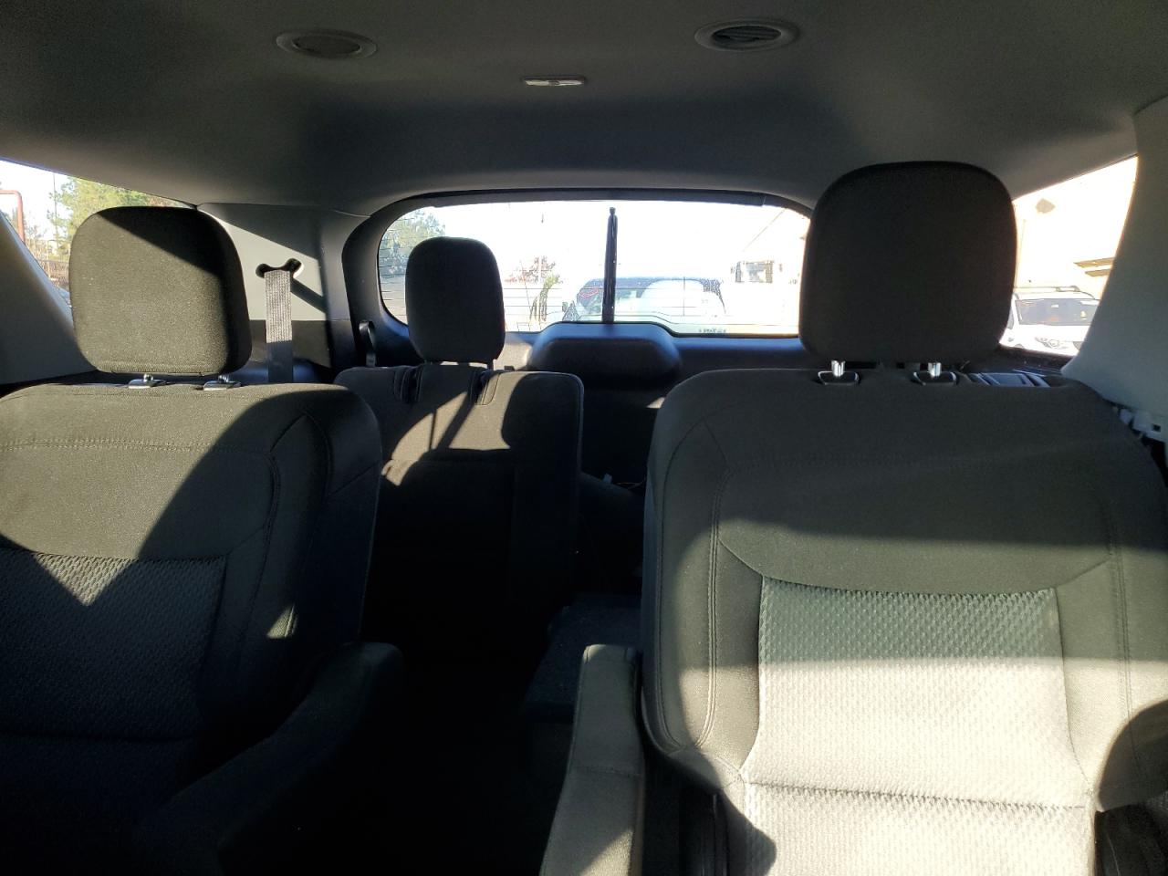 Ford Explorer Xlt Image 6