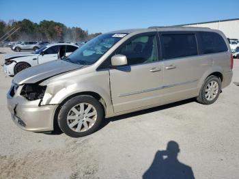  Salvage Chrysler Minivan