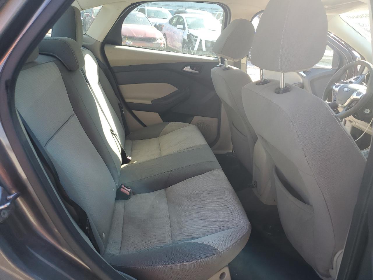 Ford Focus Se Image 10