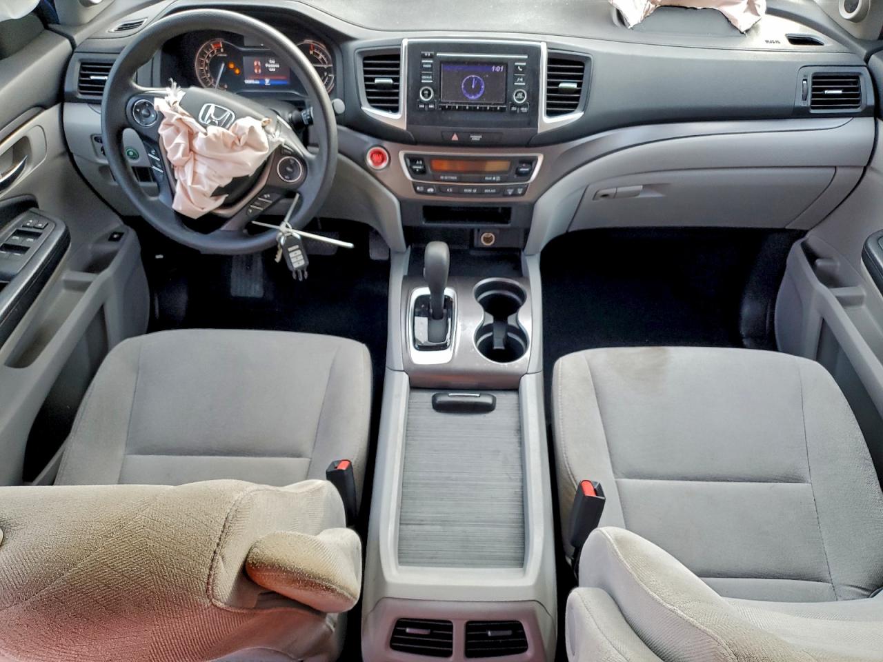 Honda Pilot Lx Image 9